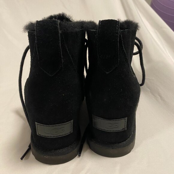 Ugg Lace Up Wedge Ankle Boots Size 7 - Picture 1 of 5